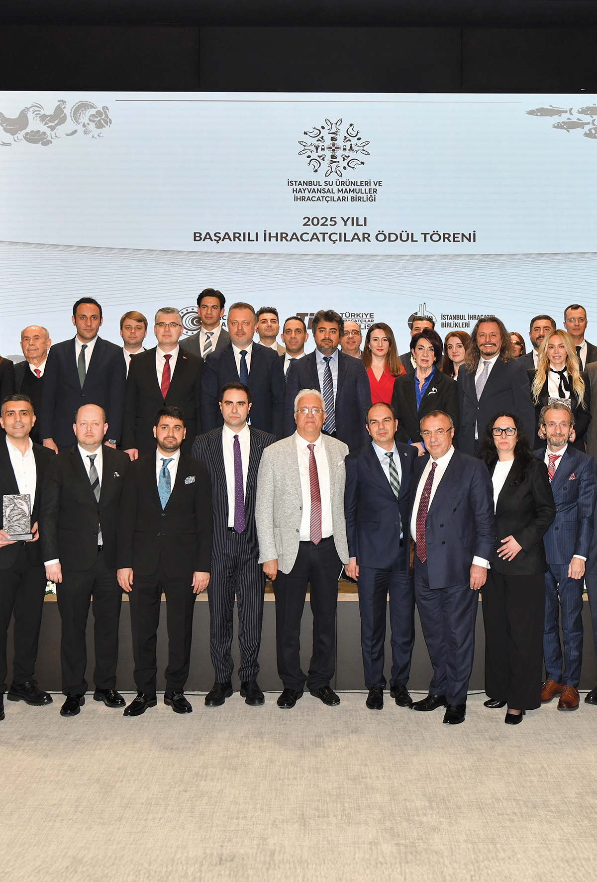 İhracat 4 milyar doları aştı; İSHİB şampiyonları ödüllendirdi